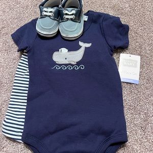 Hudson baby new with tags outfit , short sleeve, shorts and baby boat shoes